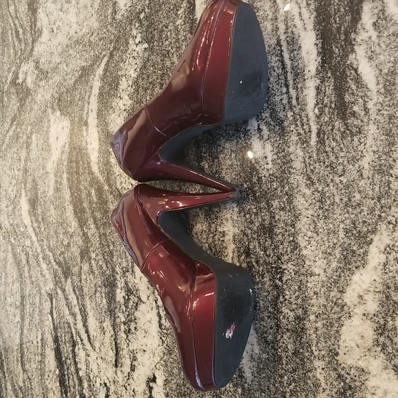 Le Chateau ❤Tall Spike Heel ❤Shiny❤Super Hot ❤ Sz 8 - Picture 7 of 8